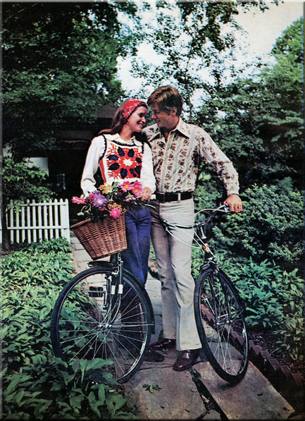 WAC recruiting ad - 1972 - WAC lieutenant in civilian clothes with her husband & their bicycles
